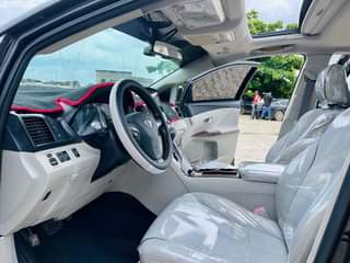 A picture of Toyota Venza 2011