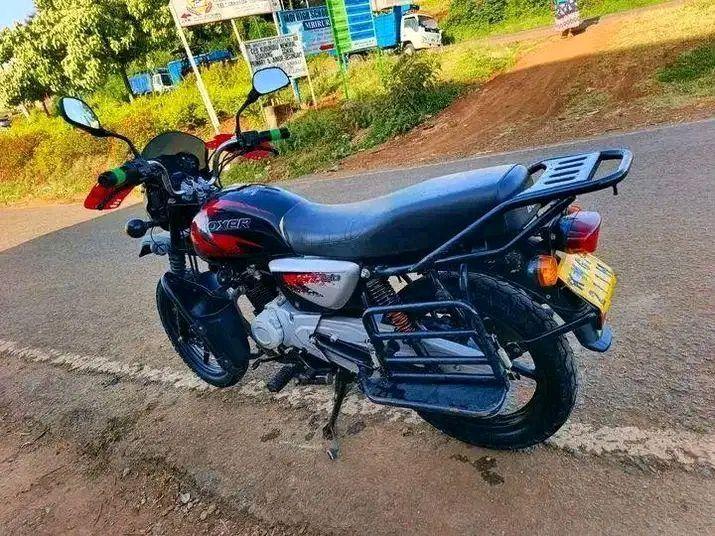 A picture of Motorbikes