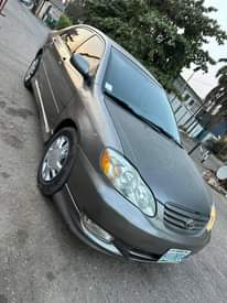 A picture of Toyota Corolla 04