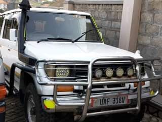 A picture of TOYOTA PRADO