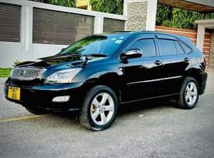 A picture of Toyota harrier