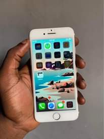 A picture of iPhone 7plain