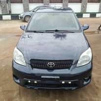 A picture of Toyota Matrix 04 first body