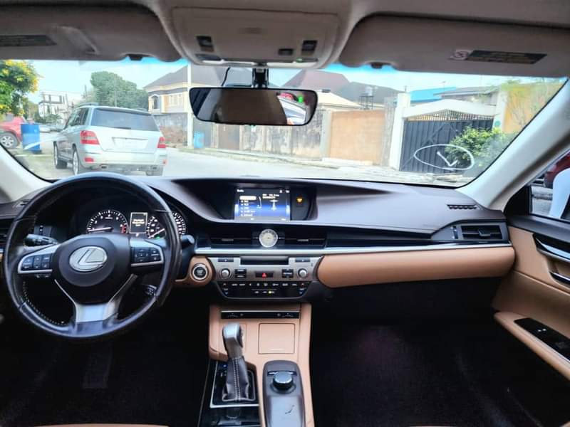 A picture of SEPT 2024 entry Lexus ES350 Year 2016 Thumbstart Start Sports