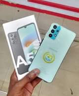 A picture of Samsung galaxy A52