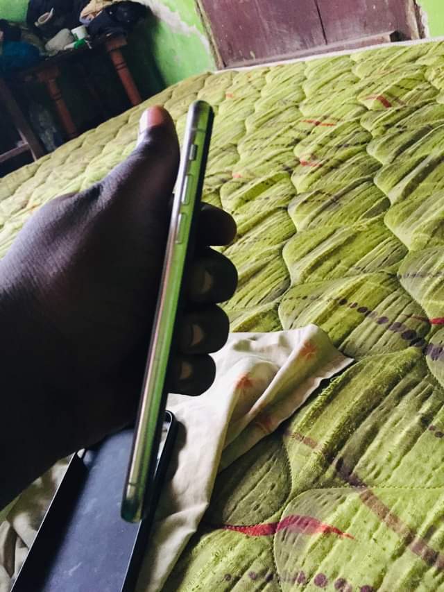 A picture of iPhone x