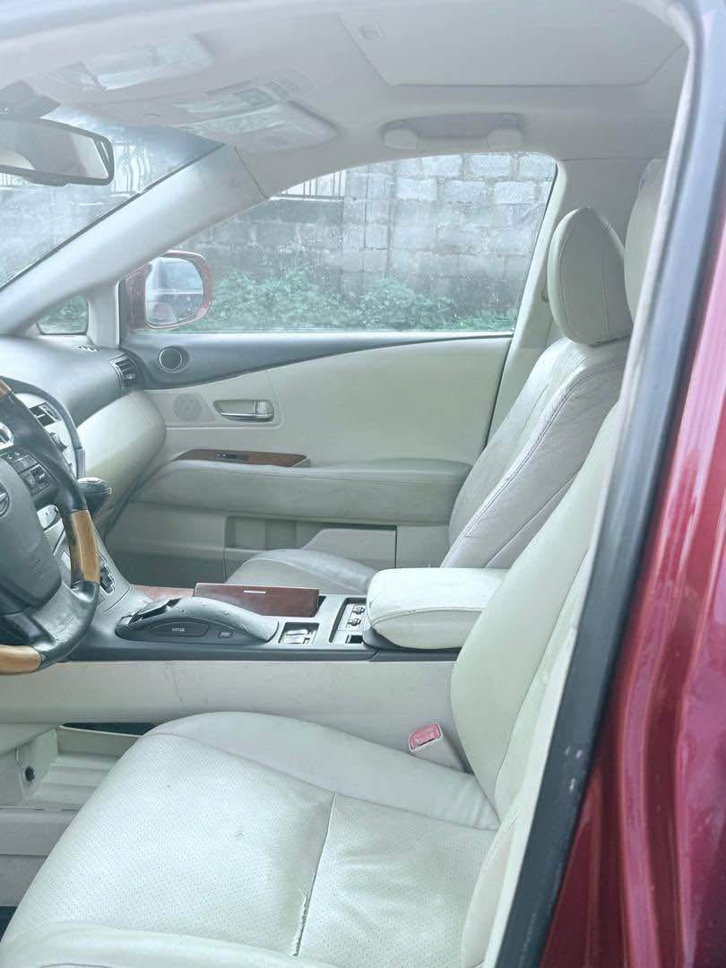 A picture of 2012 Rx 350