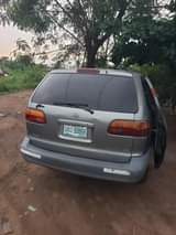 A picture of Toyota sienna buy and use with Good engine and sharp