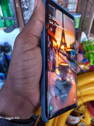 A picture of Samsung Galaxy note 8 Exchange allowed
