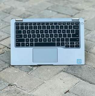 A picture of DELL LATITUDE 7400