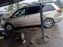 A picture of SIENNA FOR SALE NOTE GEAR DISENGAGE Engine AC Going for