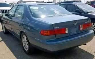 A picture of 2002 Toyota Camry Sedan
