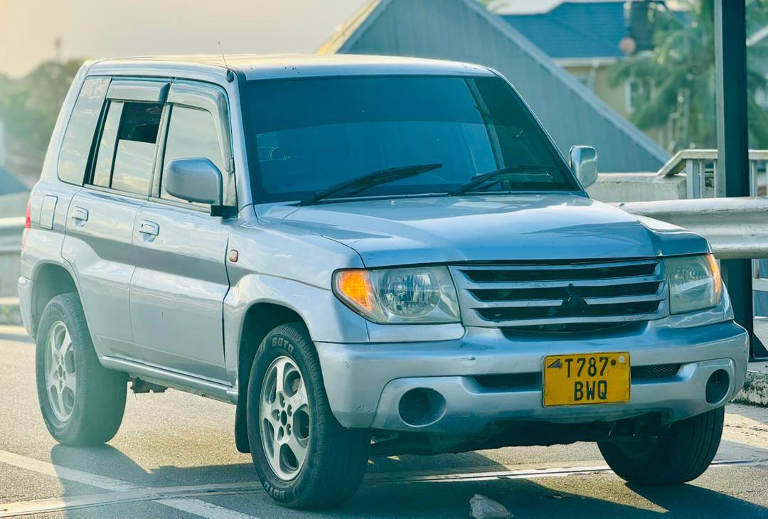 A picture of MITSUBISHI PAJERO