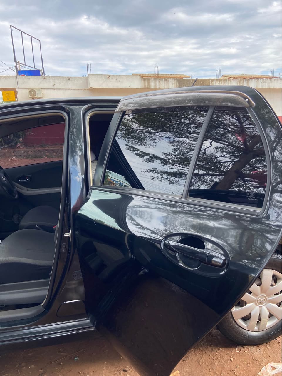 A picture of Toyota vitz 2010