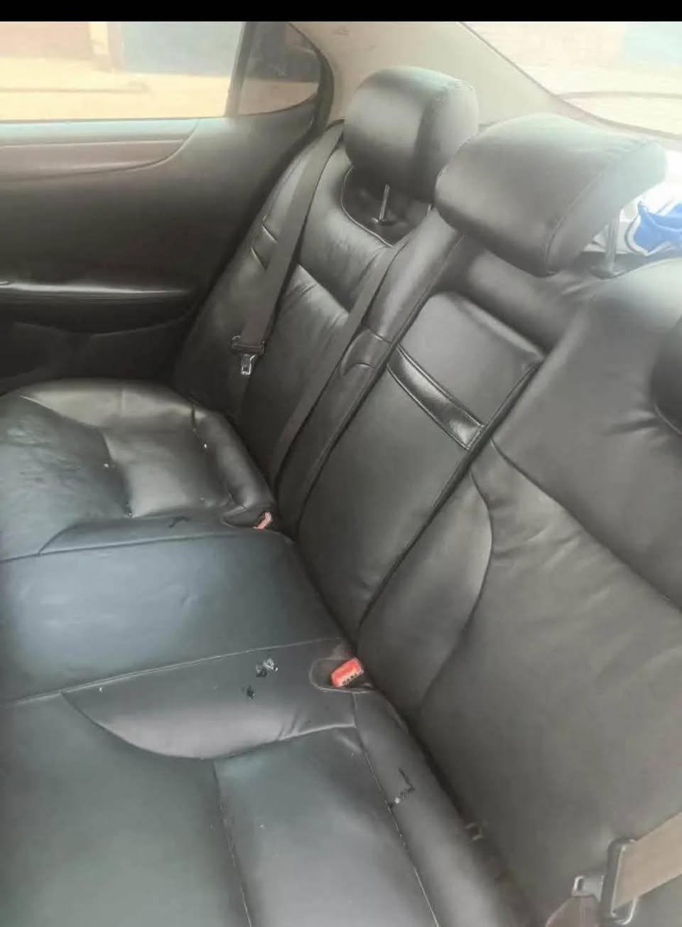 A picture of 2005 Lexus 2005