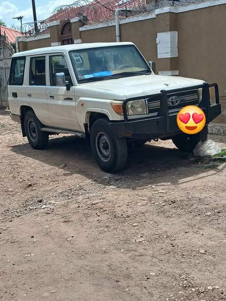 A picture of Toyota car 2010 model
