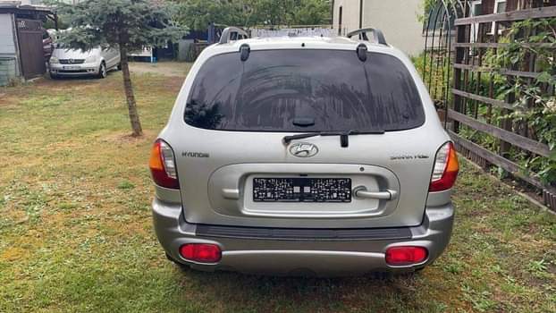 A picture of Nigerian used Manuel Hyundai Santa ower needs money going for