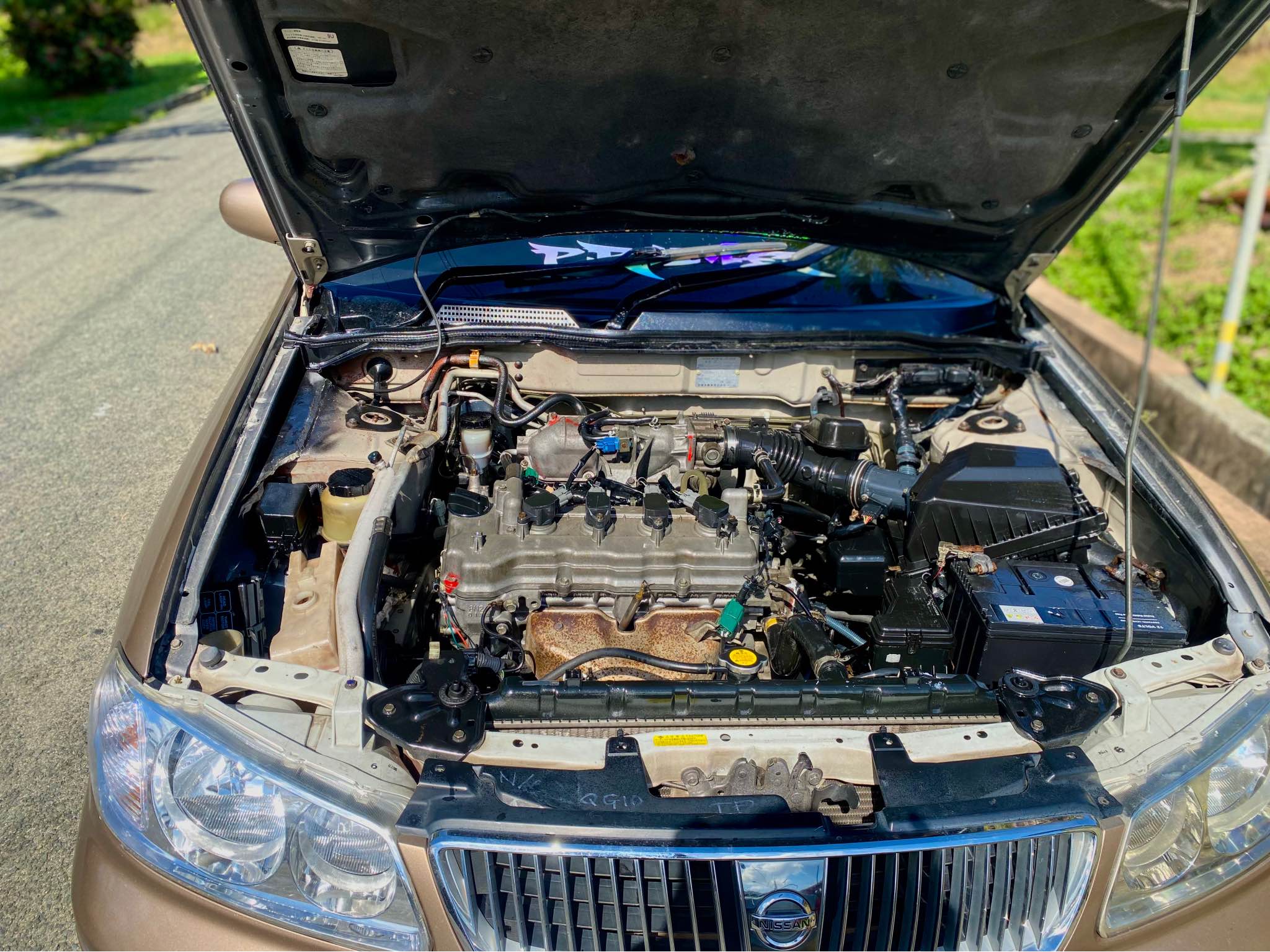 nissan almera
