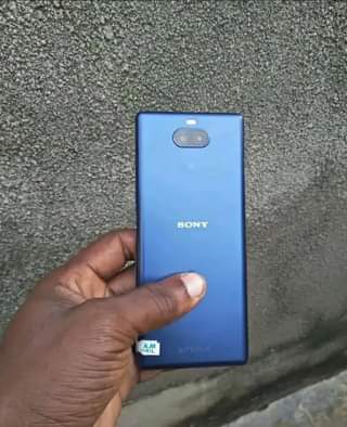 A picture of Sony Experia 8