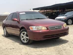 A picture of An Extremely Clean Used Toyota Camry LE 2002 Model Custom