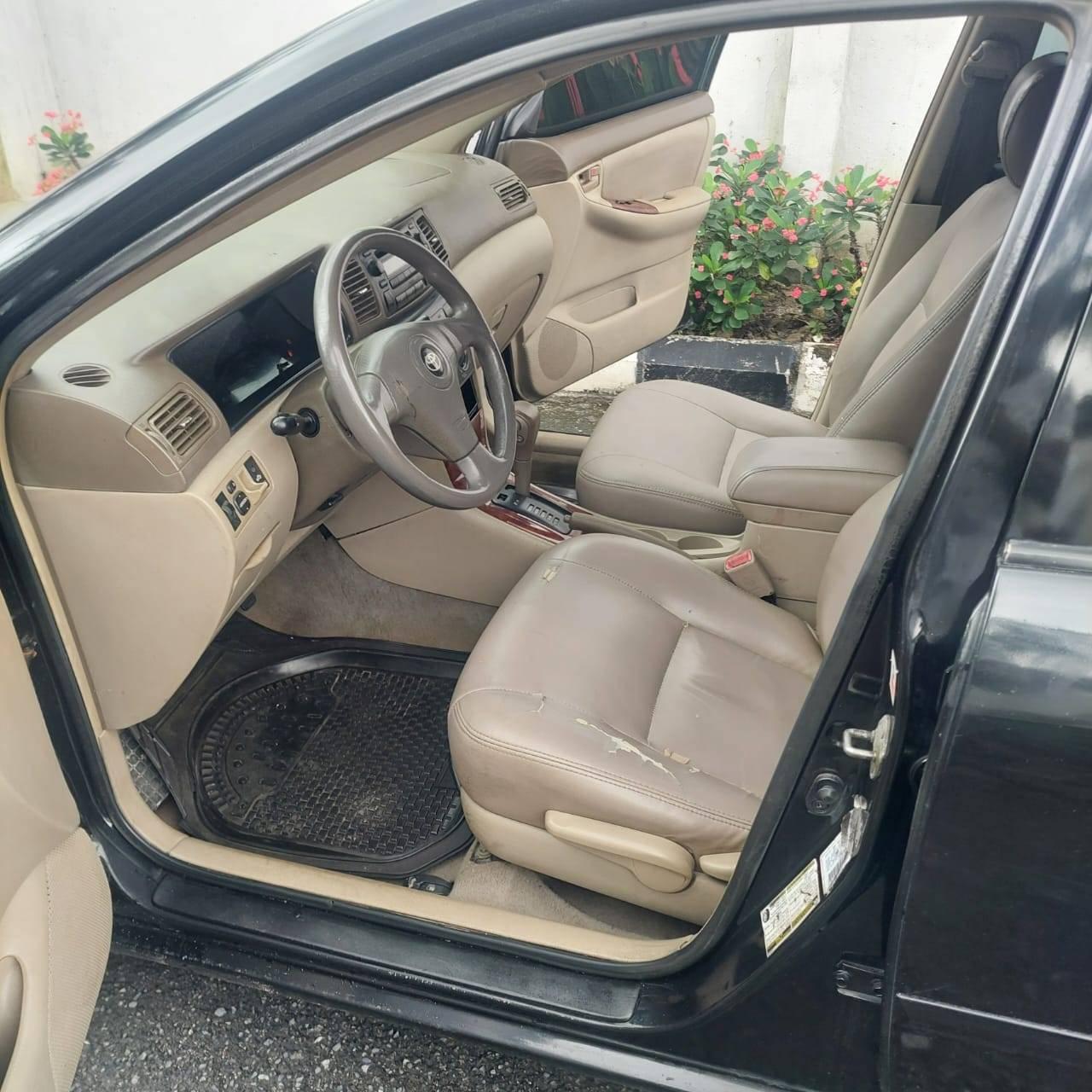 A picture of Toyota Corolla 2005