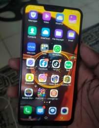 A picture of Vivo y85