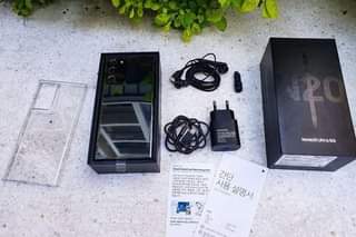 A picture of Samsung note 20ultra storage 256GB ram 12GB