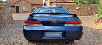 A picture of 1997 Honda Prelude Vti R 2 2 Vtec
