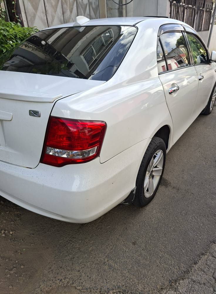 A picture of Toyota axio 2010