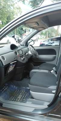 A picture of Toyota sienta