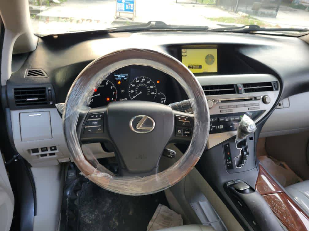 A picture of DISTRESS SALE FOREIGN USED TOKS LEXUS RX350 2010 MODEL