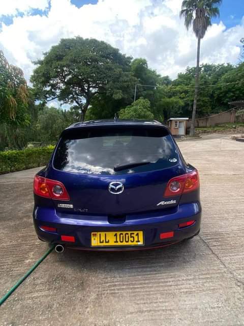 mazda axela