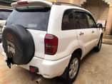 A picture of 2004 Toyota Rav4