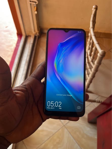 A picture of Camon 12