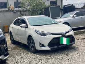A picture of Premium used 2017 Toyota corolla keyless entry open roof catalyst