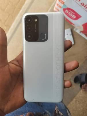 A picture of Tecno spark8c