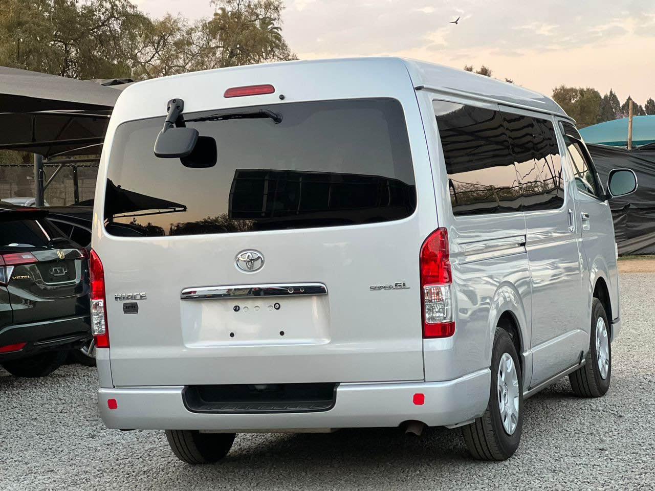 used toyota hiace