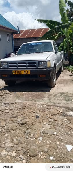A picture of Mazda pick up