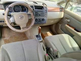 A picture of Nissan Tiida 07