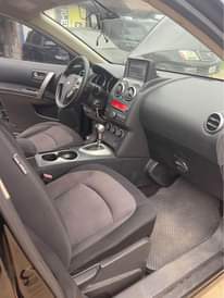 A picture of Nissan Rogue 2009