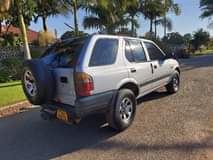 classifieds/cars isuzu