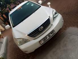A picture of Toyota harrier 40m