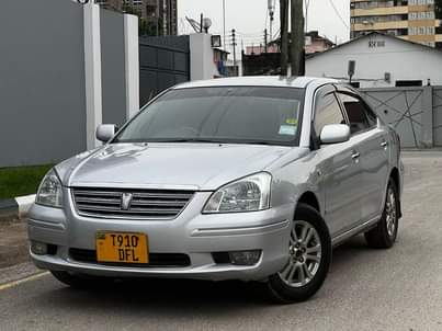 A picture of Toyota Premio Kali sana No kipengere Usajiri namba T 910