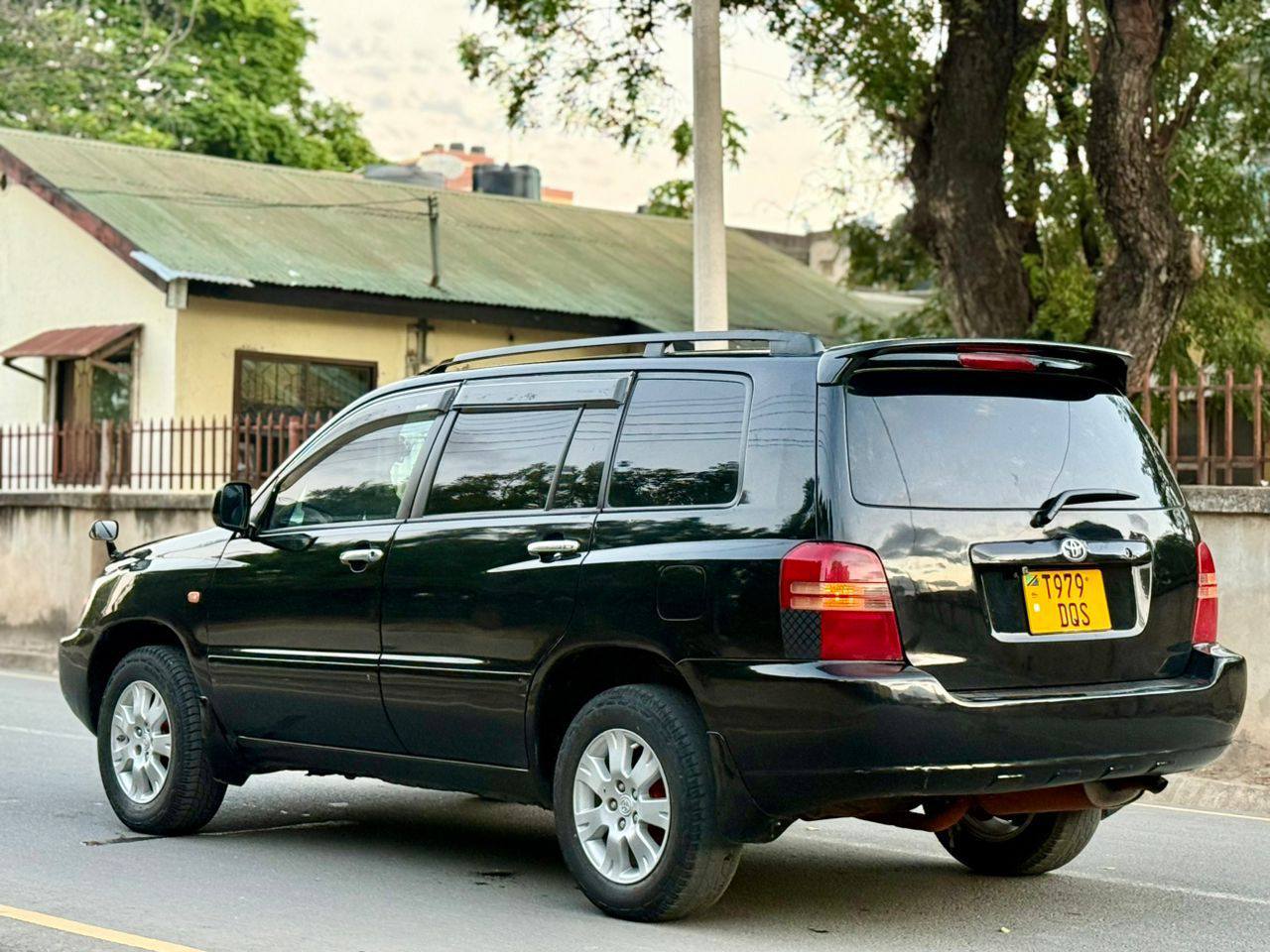 A picture of  PRICE 17.8Mil Toyota Kluger CALL WHATSAPP 0759 745 444