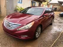 A picture of Hyundai Sonata 2011