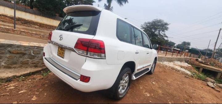 A picture of Land cruiser
