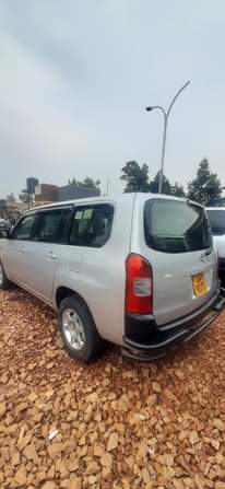 A picture of Toyota probox UGX 19 000 000