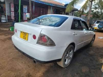 A picture of Toyota Altezza 2.3mln