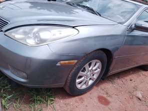 A picture of Lexus 300 Painted on first body Untampered engine and gear