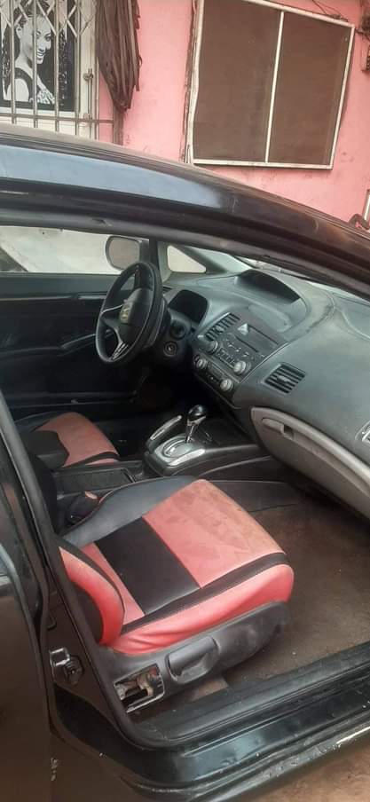 A picture of 2009 Honda Civic Full option